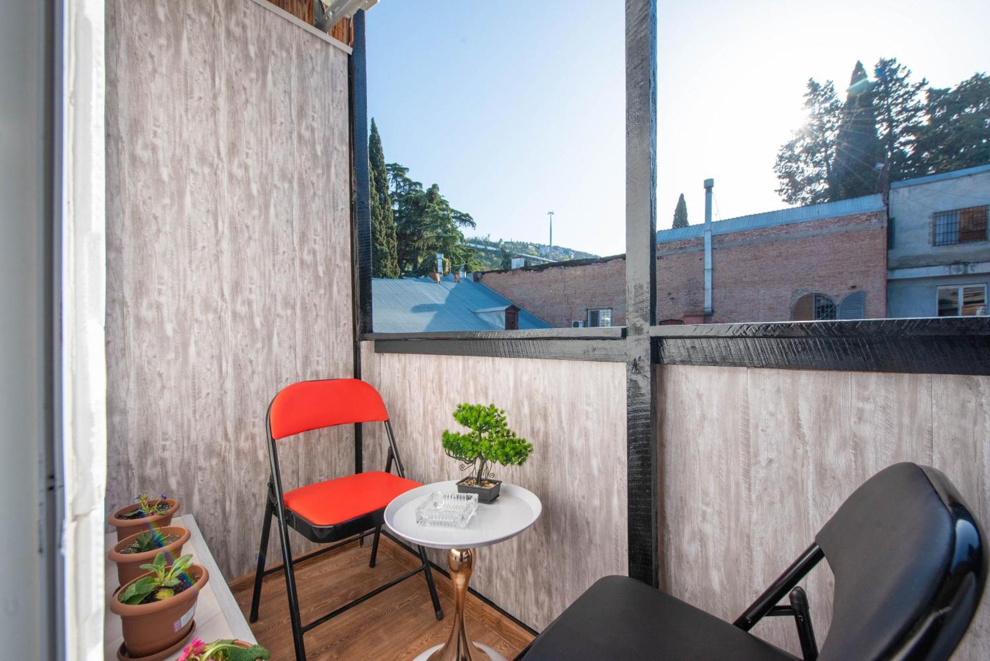 Apartment In Old Tbilisi ภายนอก รูปภาพ